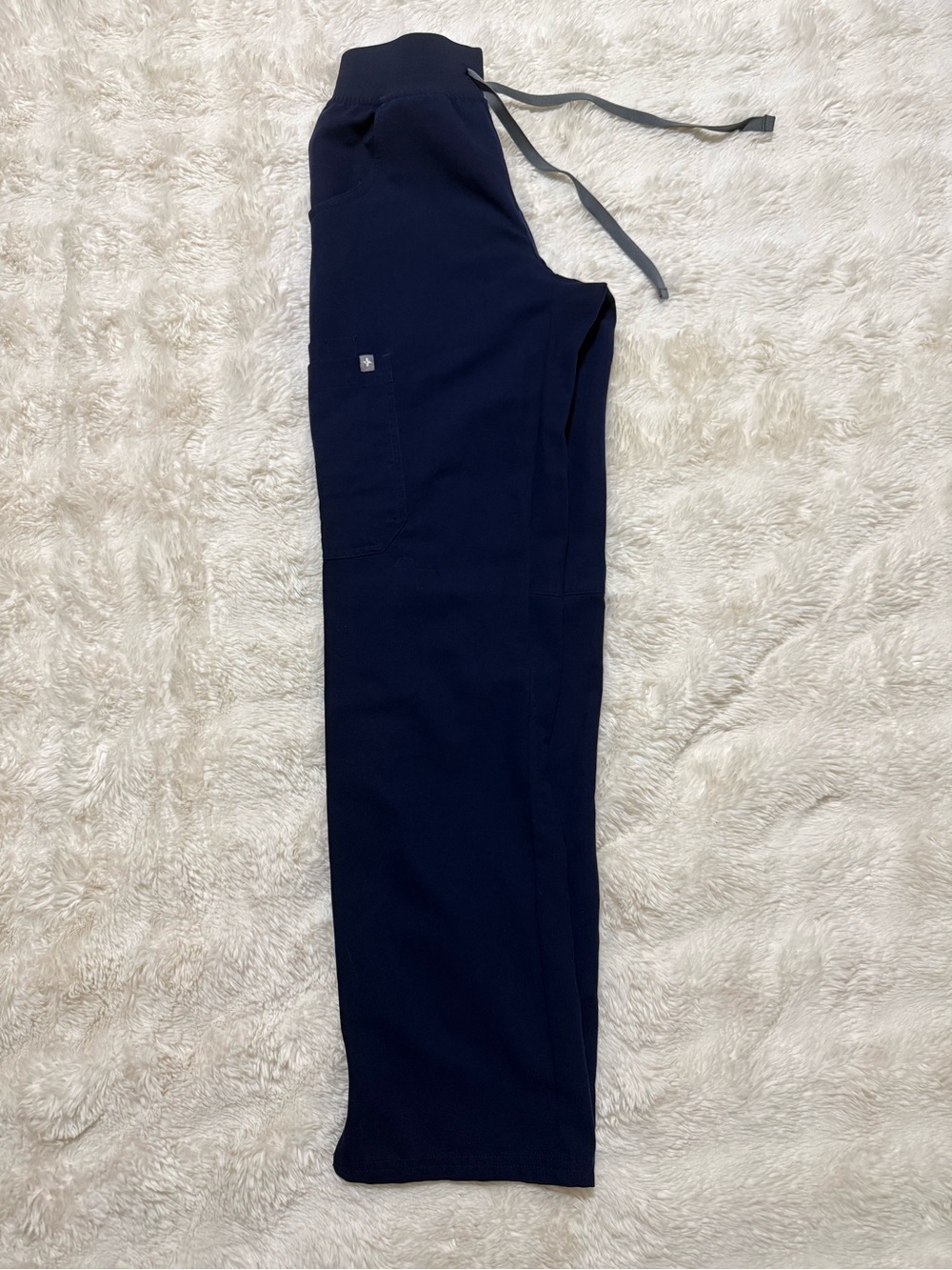 FIGS Kade Cargo Scrub Pants - Burgundy | XXS Regular